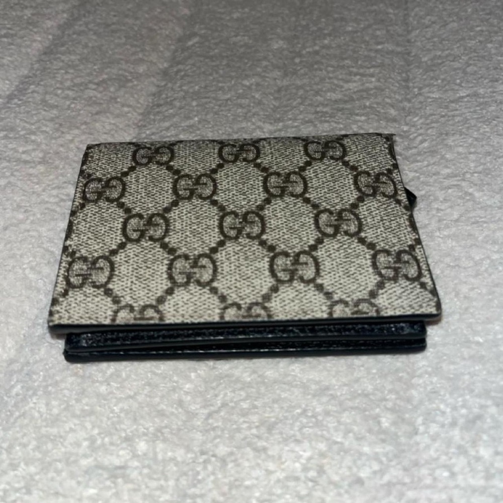 Gucci Black and Beige GG Marmont Card Case Wallet - Picture 2 of 3